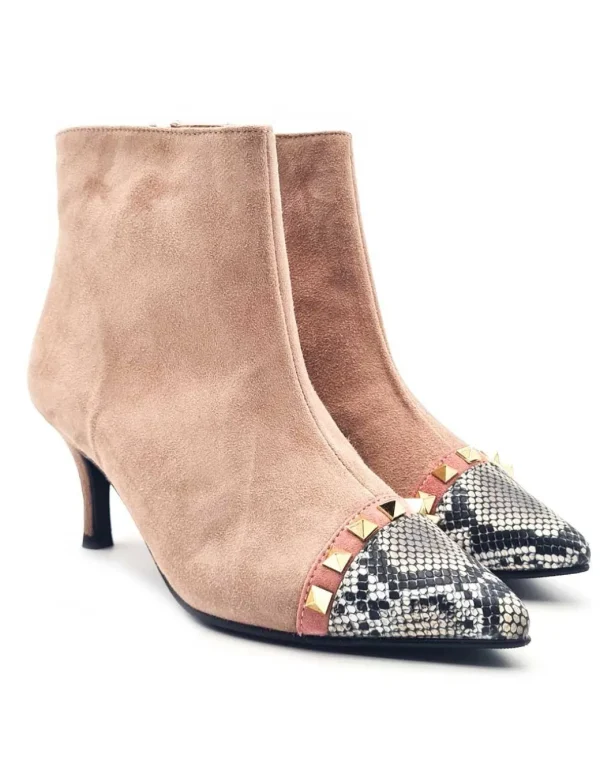 DANIELA 22627 CASTOR